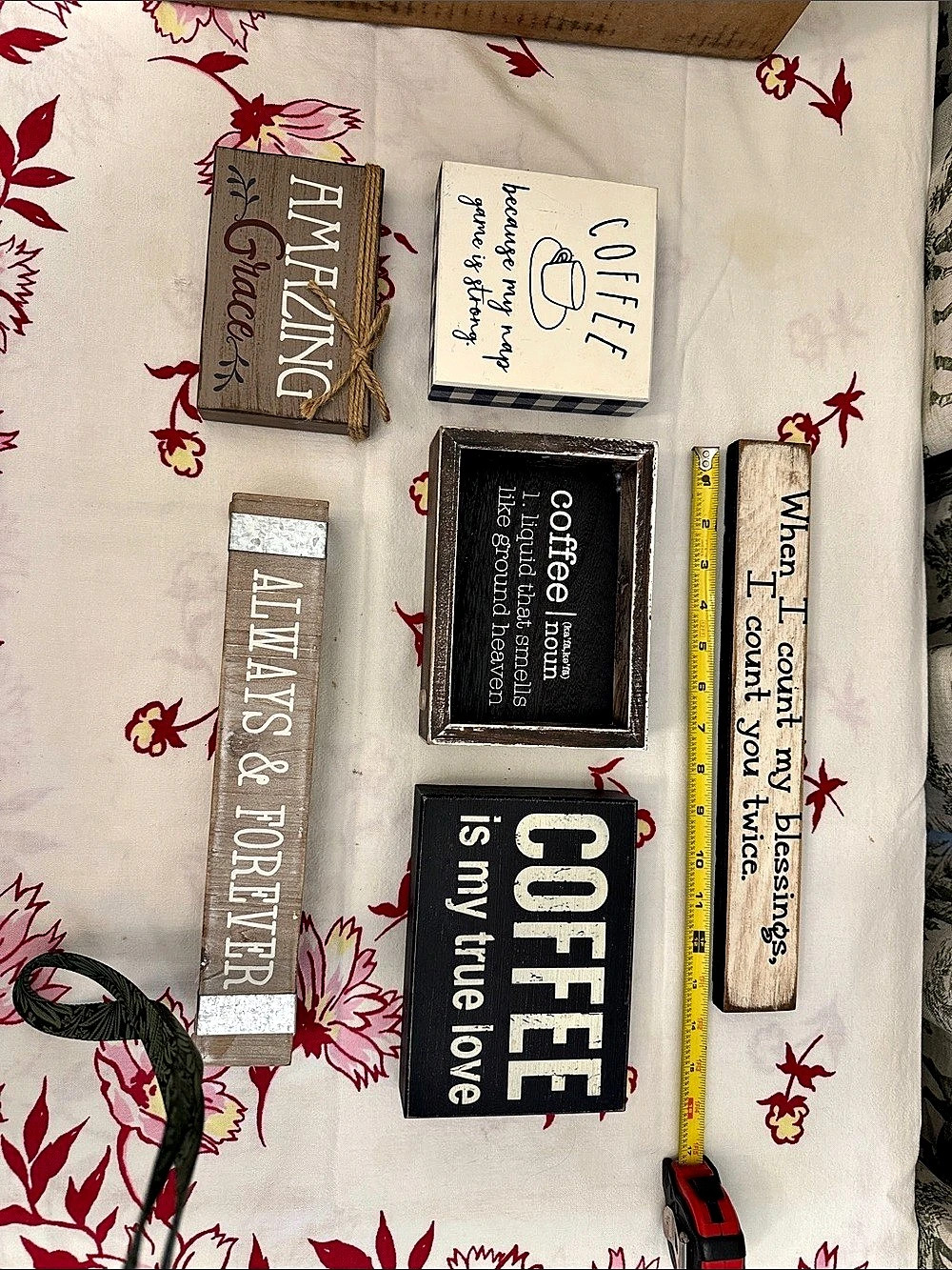 Wooden Coffee & Inspirational Sign Decor Set Brown & Black